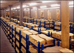 Regulators encourage banks to hold physical bullion