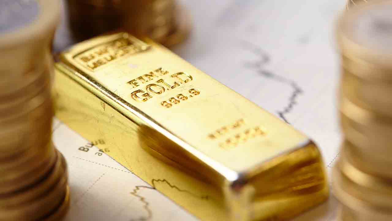 Analysts Spot another Bullish Price Pattern on Gold Charts...