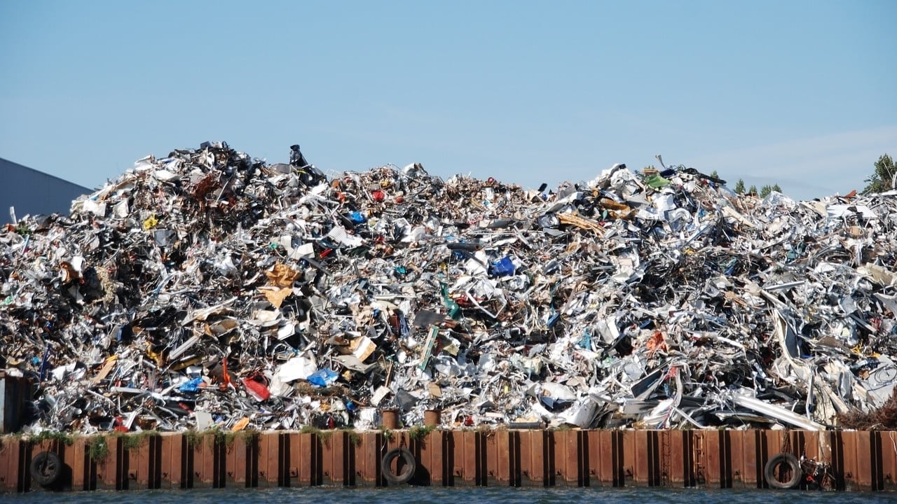 Garbage Into Gold: British Royal Mint Using Electronic Waste to Produce Jewelry