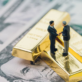 Holding Gold over Dollar