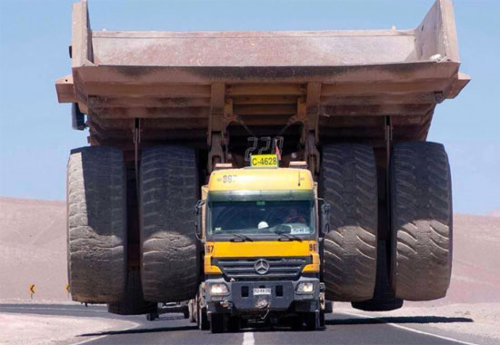 Mercedes Semi-Tractor